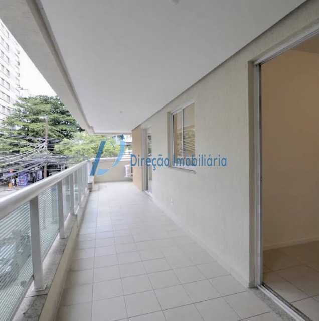 Apartamento à venda com 3 quartos, 109m² - Foto 3