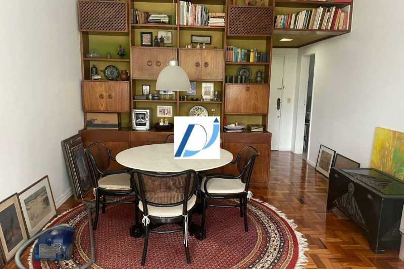 Apartamento à venda com 3 quartos, 102m² - Foto 2