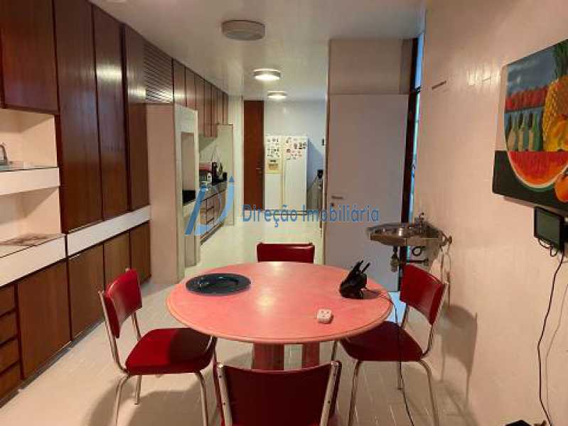 Apartamento à venda com 4 quartos, 210m² - Foto 17