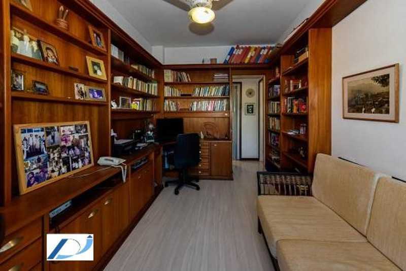 Apartamento à venda com 2 quartos, 85m² - Foto 19