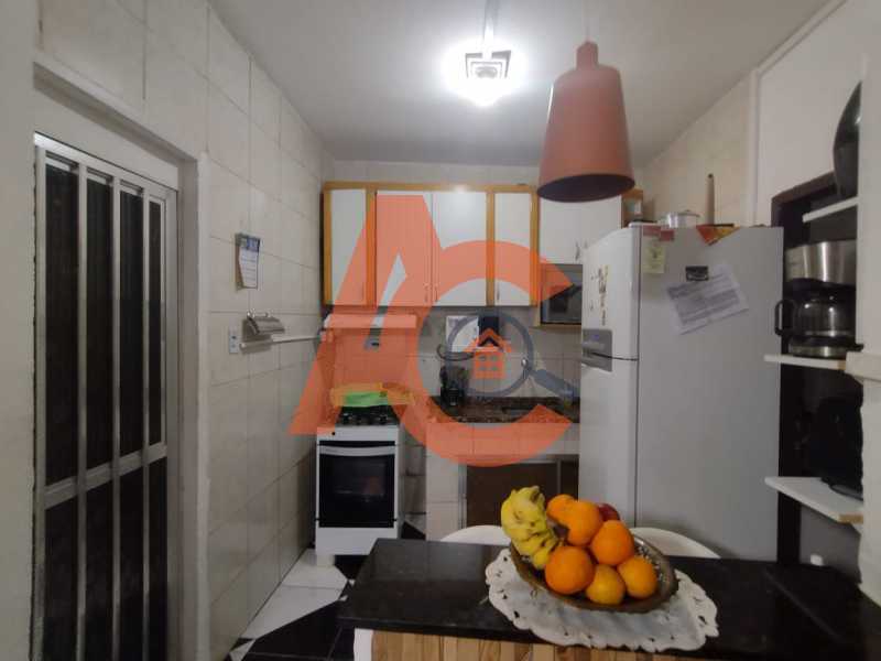 Casa de Vila à venda com 2 quartos, 30m² - Foto 5