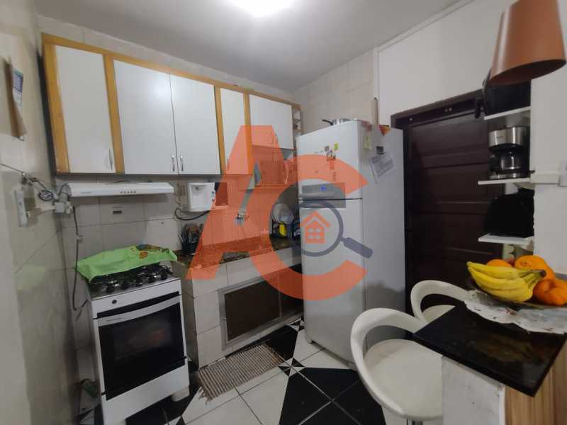 Casa de Vila à venda com 2 quartos, 30m² - Foto 1