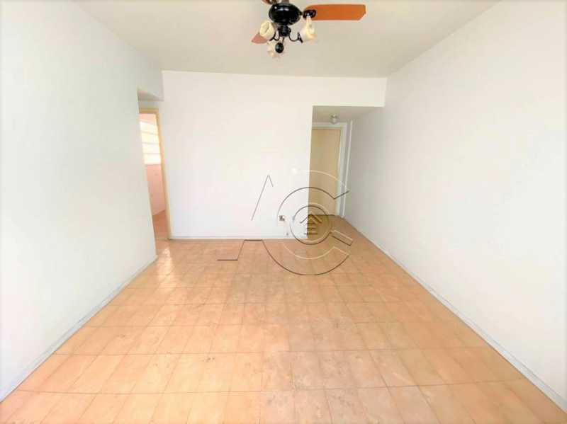 Apartamento à venda com 2 quartos, 90m² - Foto 5