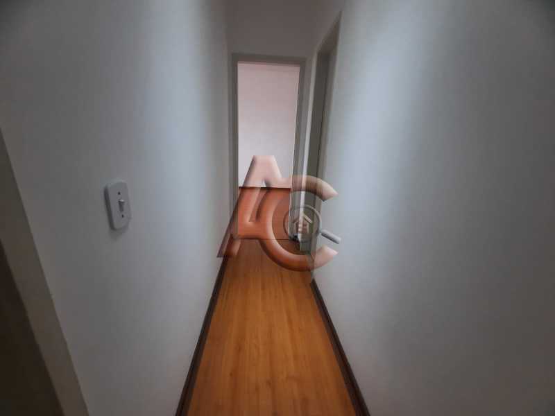 Apartamento à venda com 2 quartos, 78m² - Foto 4