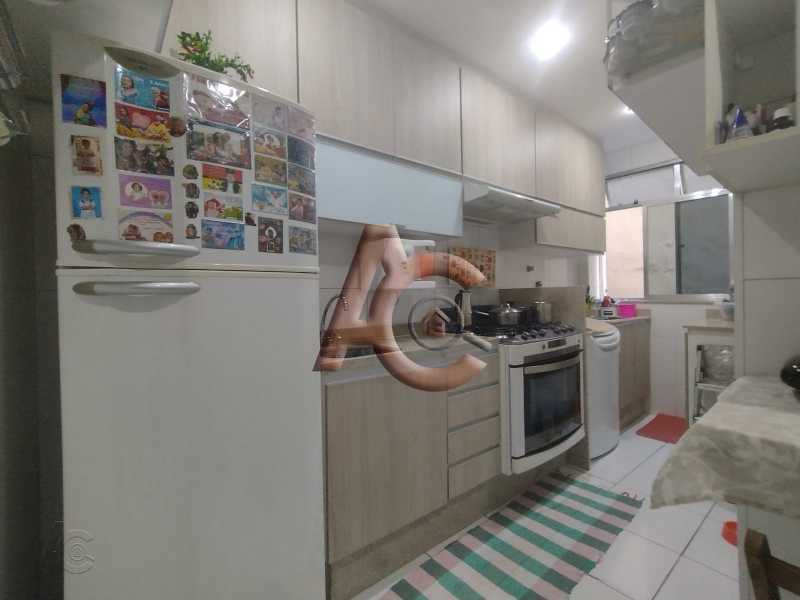 Apartamento à venda com 2 quartos, 65m² - Foto 1