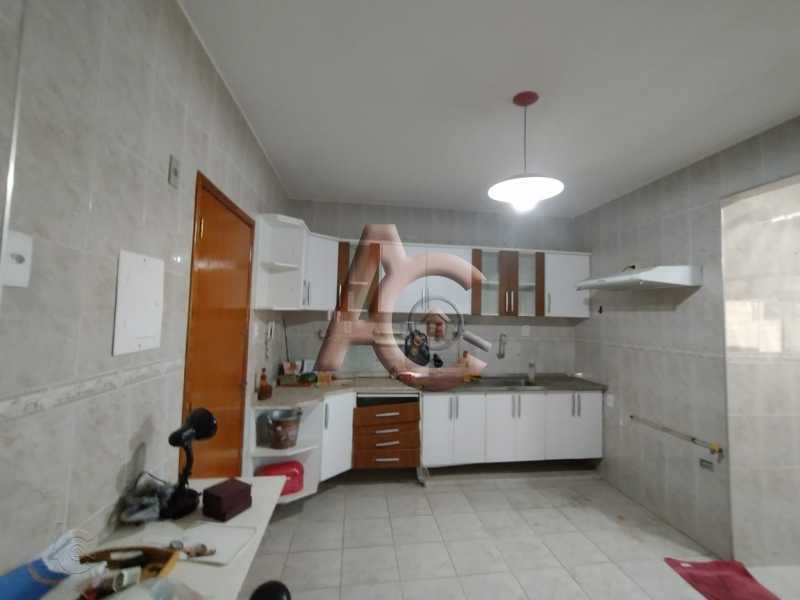 Apartamento à venda com 3 quartos, 120m² - Foto 1