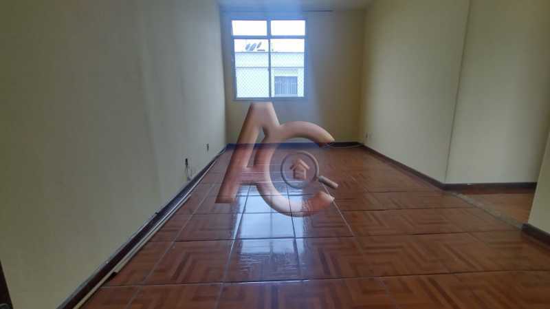 Apartamento à venda com 3 quartos, 70m² - Foto 2