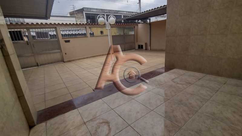 Casa à venda com 3 quartos, 153m² - Foto 2