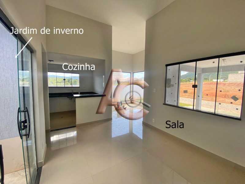 Casa à venda com 3 quartos, 240m² - Foto 4