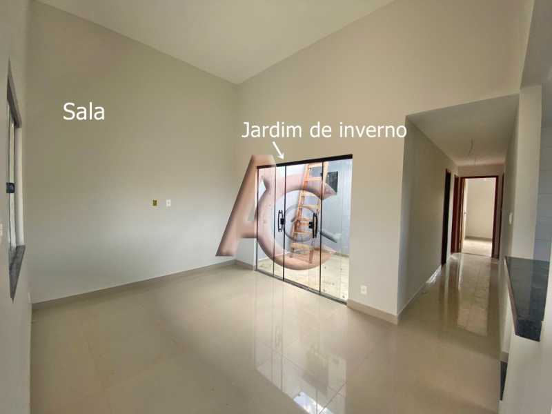 Casa à venda com 3 quartos, 240m² - Foto 3