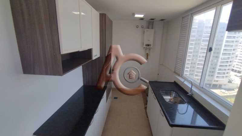 Apartamento à venda com 2 quartos, 50m² - Foto 2