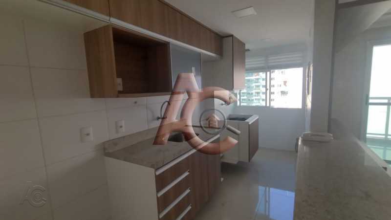 Apartamento à venda com 3 quartos, 65m² - Foto 2