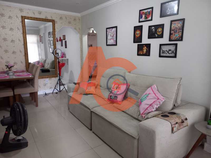 Apartamento à venda com 2 quartos, 82m² - Foto 3