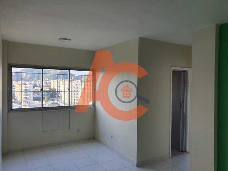 Apartamento à venda com 2 quartos, 63m² - Foto 4