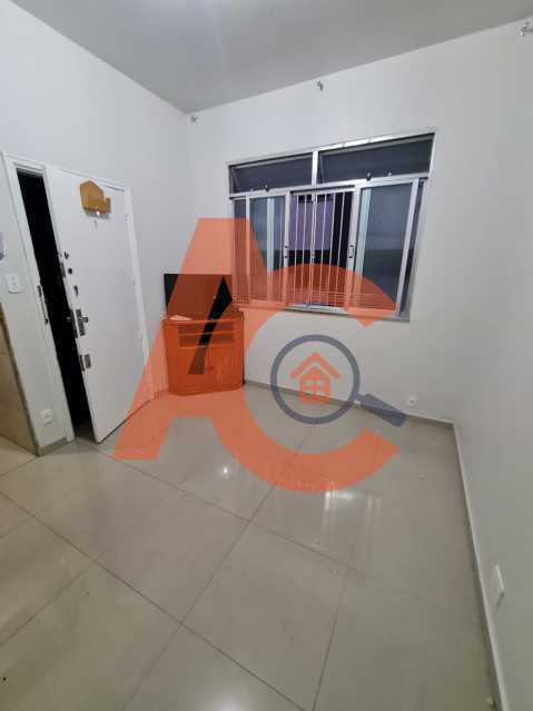 Apartamento à venda com 1 quarto, 30m² - Foto 1