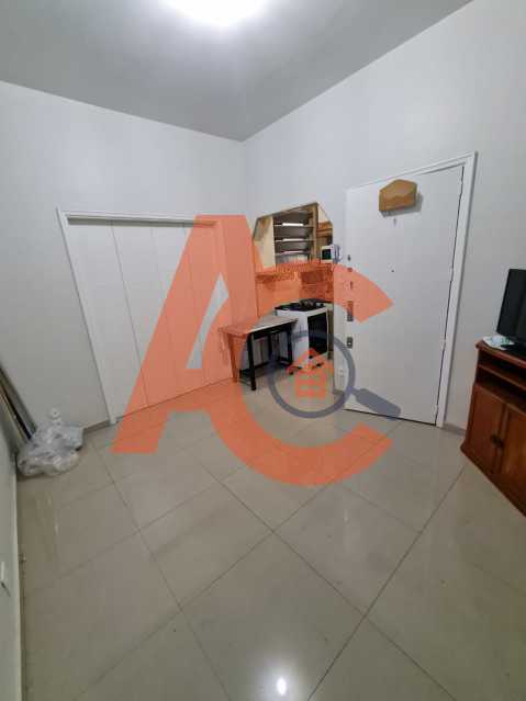 Apartamento à venda com 1 quarto, 30m² - Foto 2