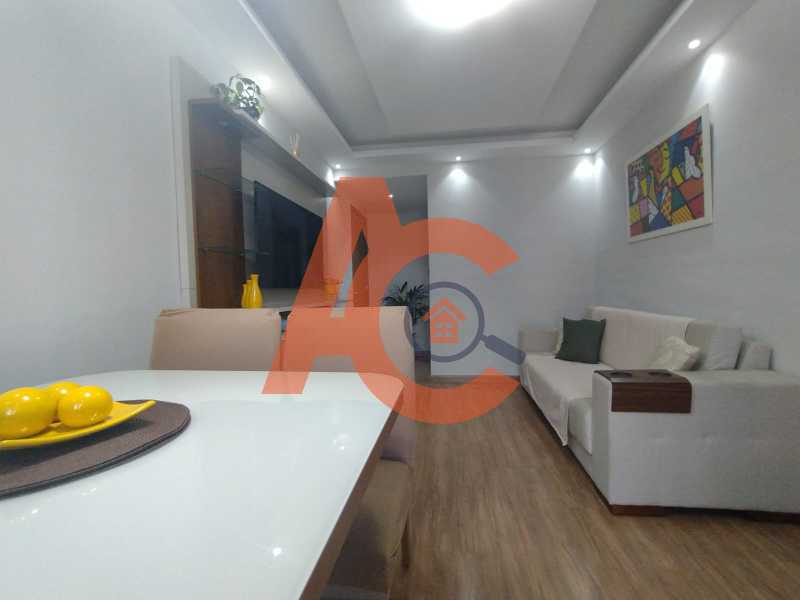 Apartamento à venda com 2 quartos, 60m² - Foto 4