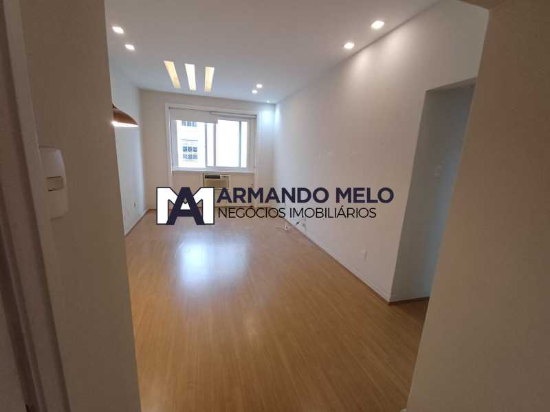 Apartamento, 3 quartos, 100 m² - Foto 1
