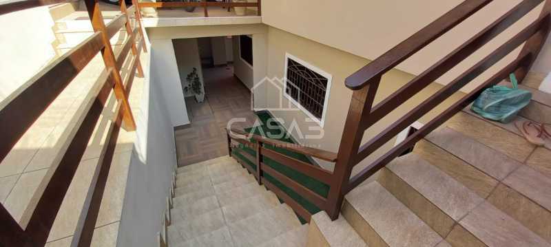 Casa à venda com 6 quartos, 295m² - Foto 2