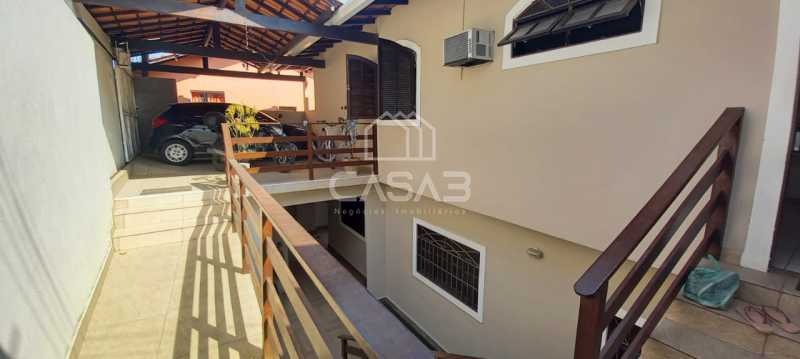 Casa à venda com 6 quartos, 295m² - Foto 3