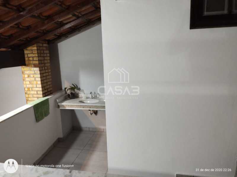 Casa à venda com 6 quartos, 295m² - Foto 11