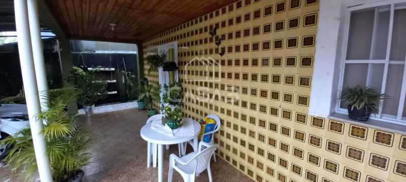 Casa à venda com 7 quartos, 120m² - Foto 16