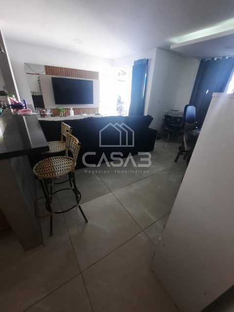 Casa à venda com 2 quartos, 91m² - Foto 4