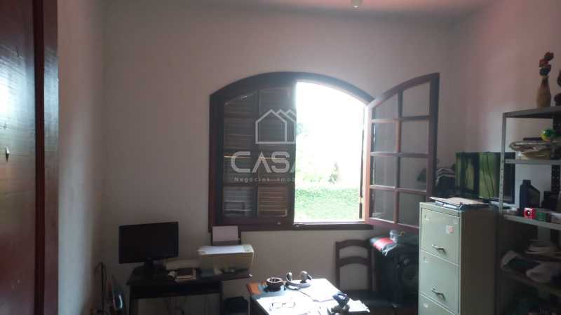 Casa à venda com 4 quartos, 260m² - Foto 15