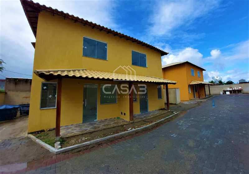 Casa de Vila à venda com 2 quartos, 64m² - Foto 1