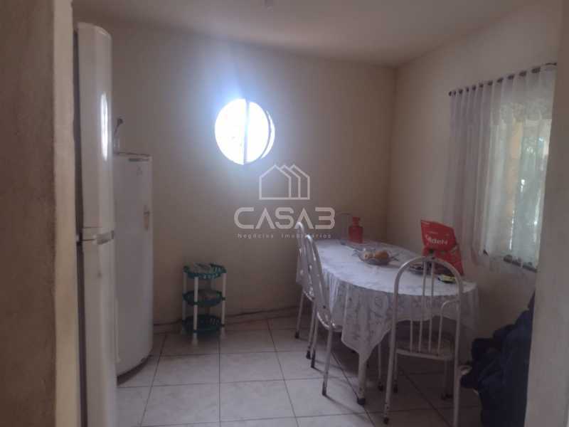 Casa à venda com 3 quartos, 140m² - Foto 2