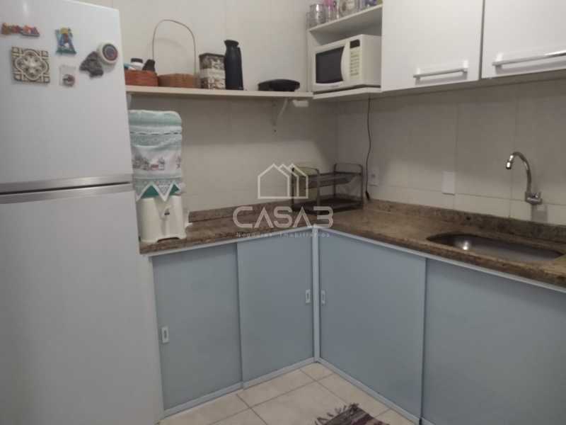 Apartamento à venda com 2 quartos, 60m² - Foto 7