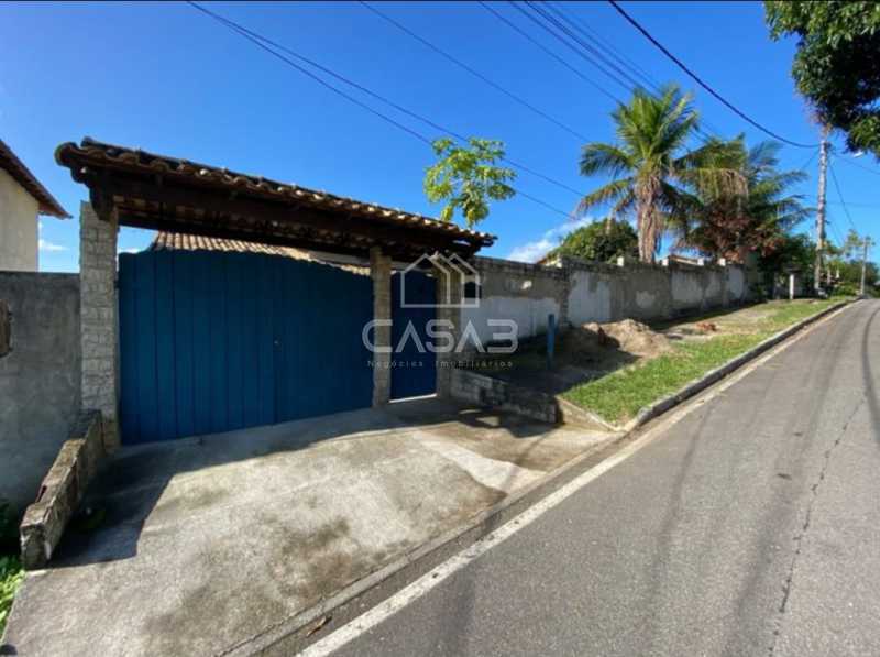 Casa à venda com 4 quartos, 1600m² - Foto 1