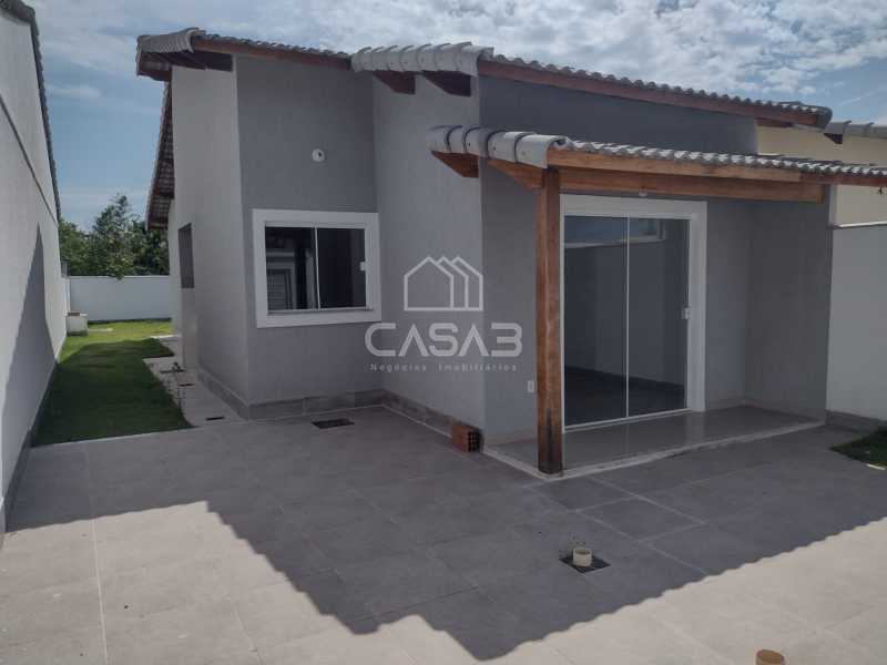 Casa à venda com 2 quartos, 69m² - Foto 1