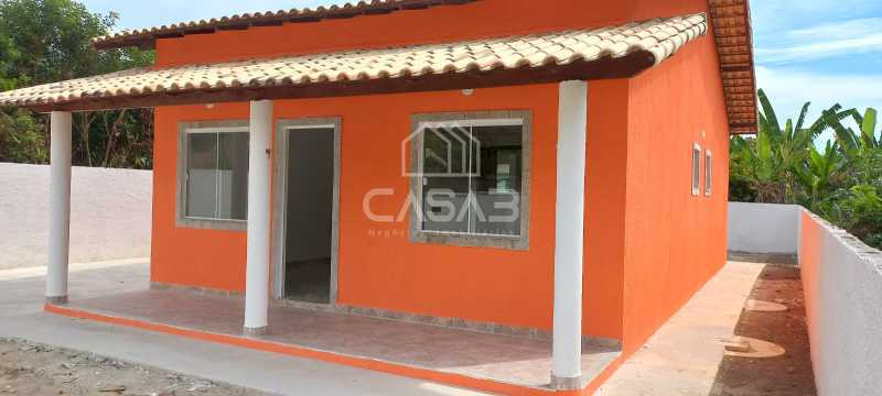 Casa à venda com 2 quartos, 76m² - Foto 1