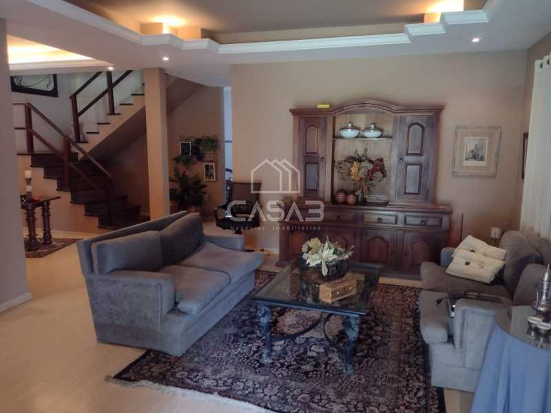 Casa à venda com 4 quartos, 330m² - Foto 6