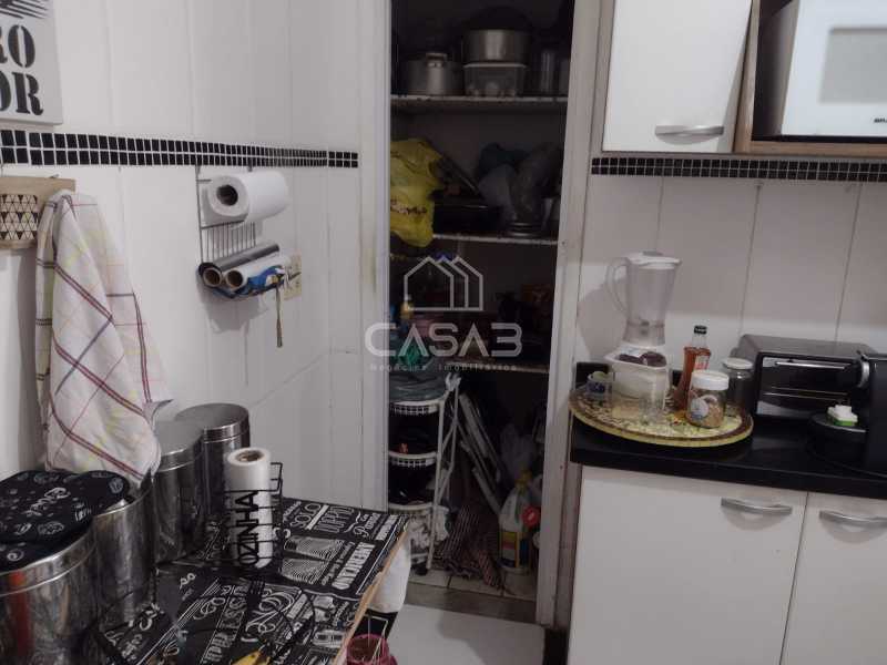 Casa à venda com 4 quartos, 330m² - Foto 13