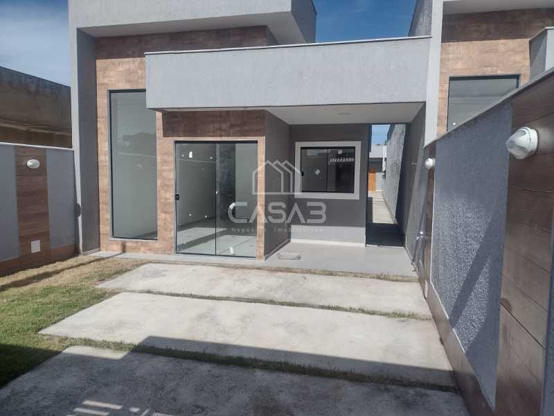 Casa à venda com 3 quartos, 100m² - Foto 1