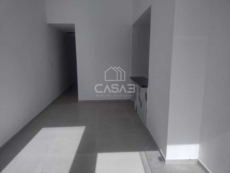 Casa à venda com 3 quartos, 100m² - Foto 4