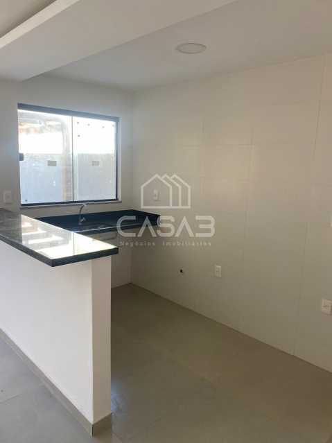 Casa à venda com 3 quartos, 100m² - Foto 8