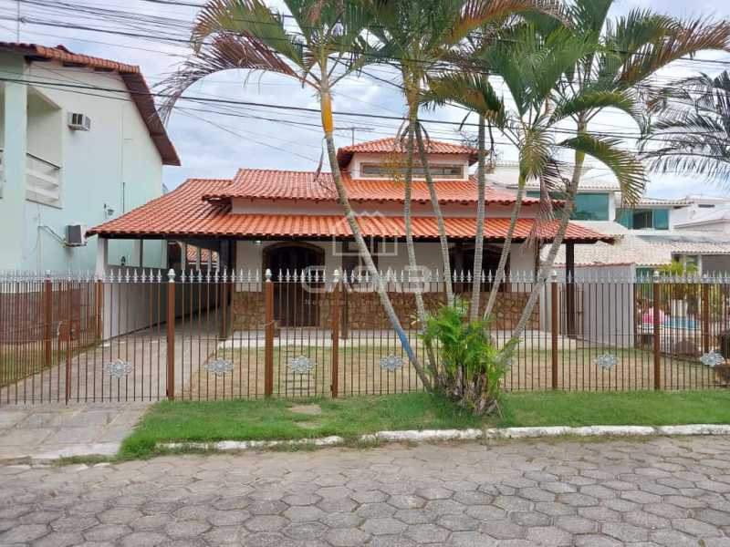 Casa de Condomínio à venda com 5 quartos, 244m² - Foto 2