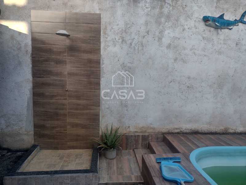 Casa à venda com 4 quartos, 230m² - Foto 4