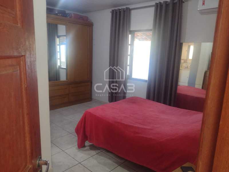 Casa à venda com 4 quartos, 230m² - Foto 21