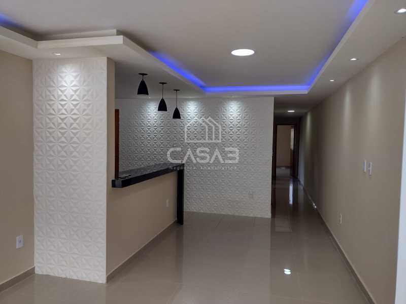 Casa à venda com 3 quartos, 100m² - Foto 4