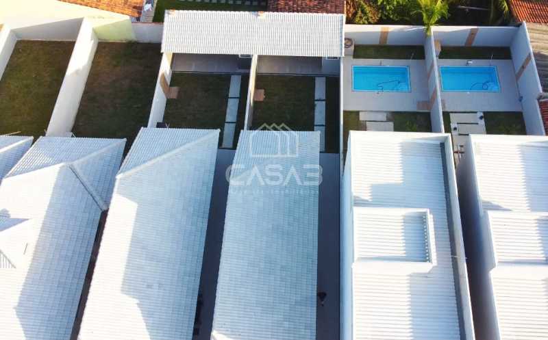 Casa à venda com 2 quartos, 90m² - Foto 4