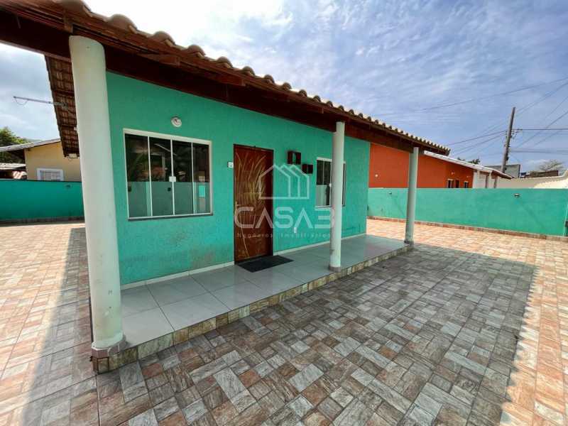 Casa à venda com 2 quartos, 69m² - Foto 1