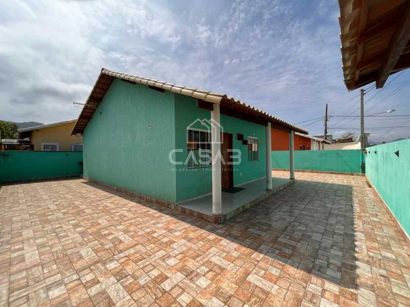 Casa à venda com 2 quartos, 69m² - Foto 2