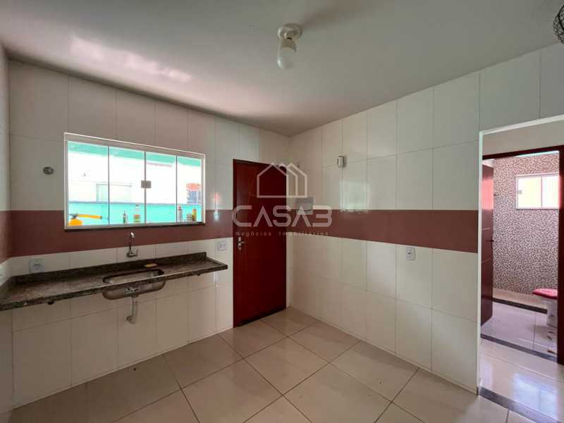 Casa à venda com 2 quartos, 69m² - Foto 6