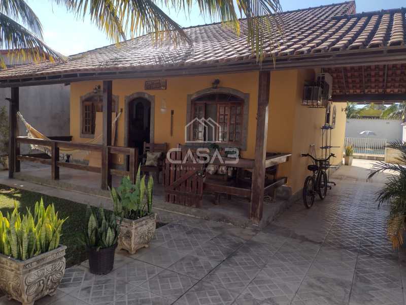 Casa de Condomínio à venda com 3 quartos, 222m² - Foto 1