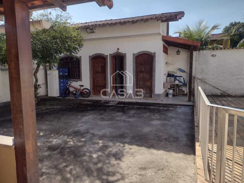 Casa de Condomínio à venda com 3 quartos, 222m² - Foto 17