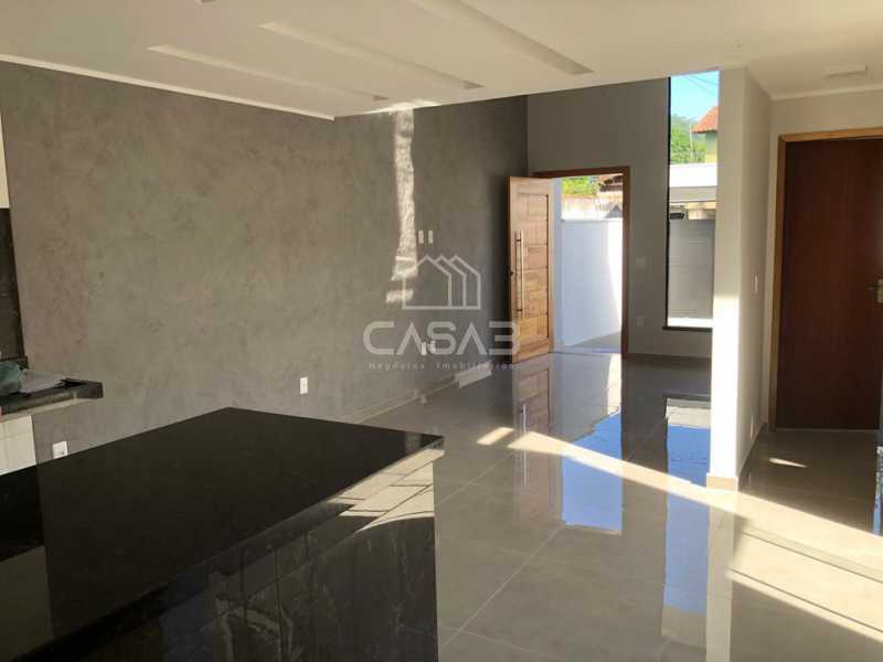 Casa à venda com 2 quartos, 88m² - Foto 4